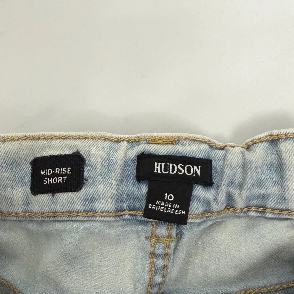 Hudson Girls Light Wash Mid Rise Cut Off Denim Shorts Size 10‎ Adjustable Waist
